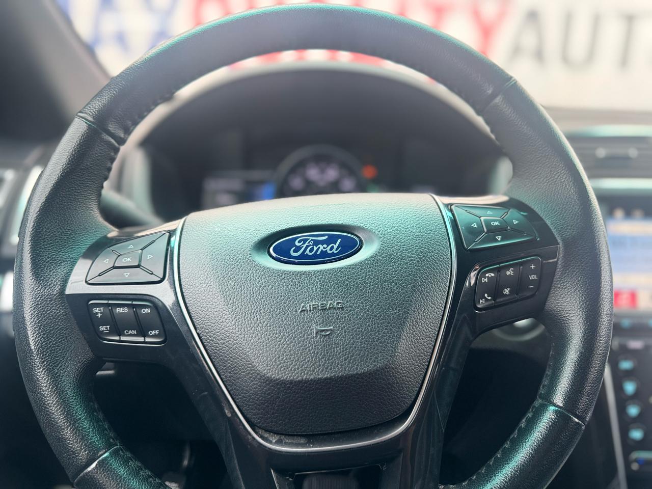 Ford Explorer Limited FWD 2017