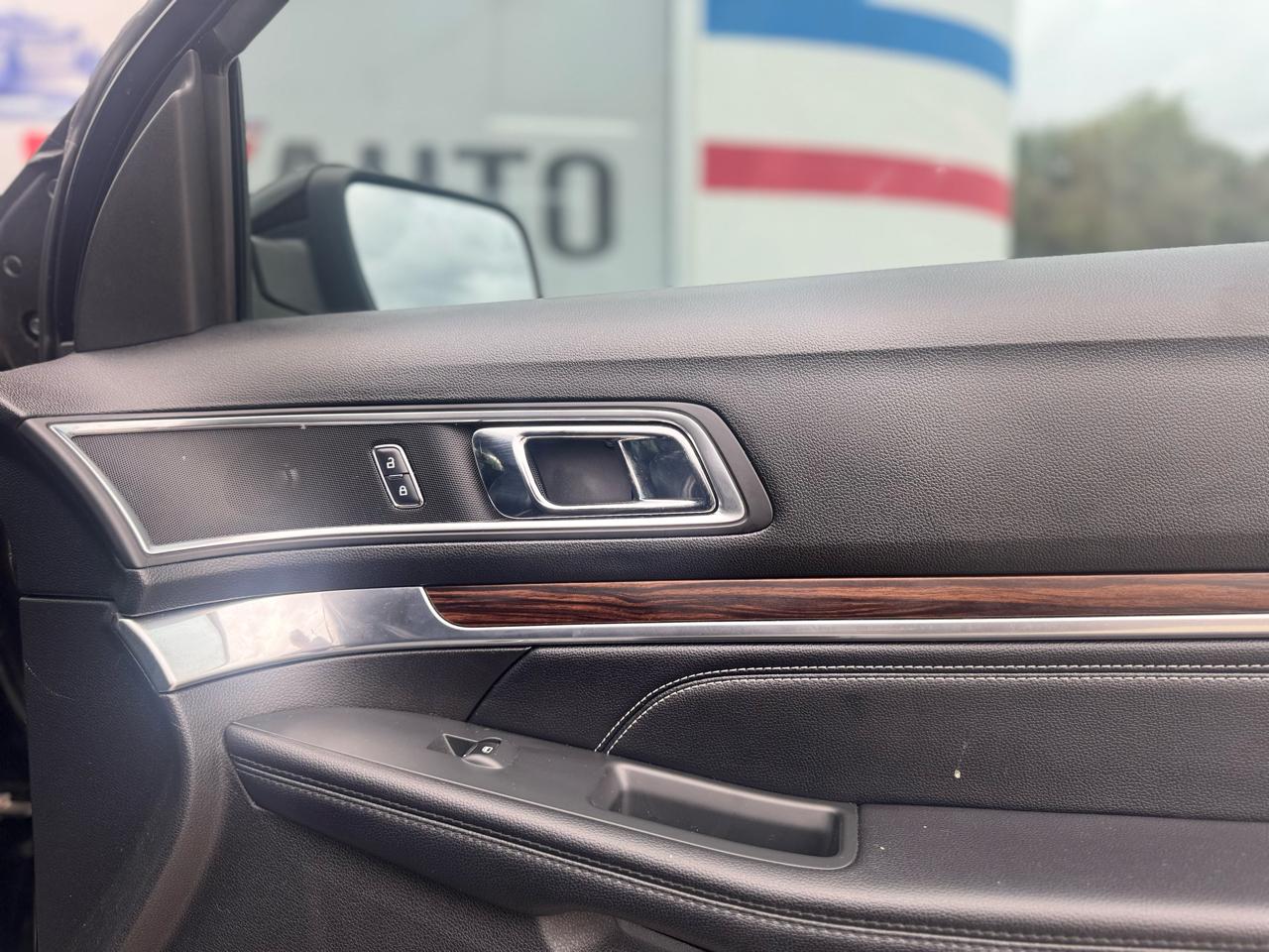 Ford Explorer Limited FWD 2017