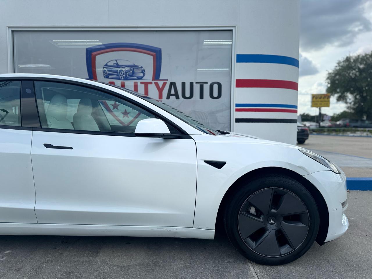 Tesla Model 3 Base 2023