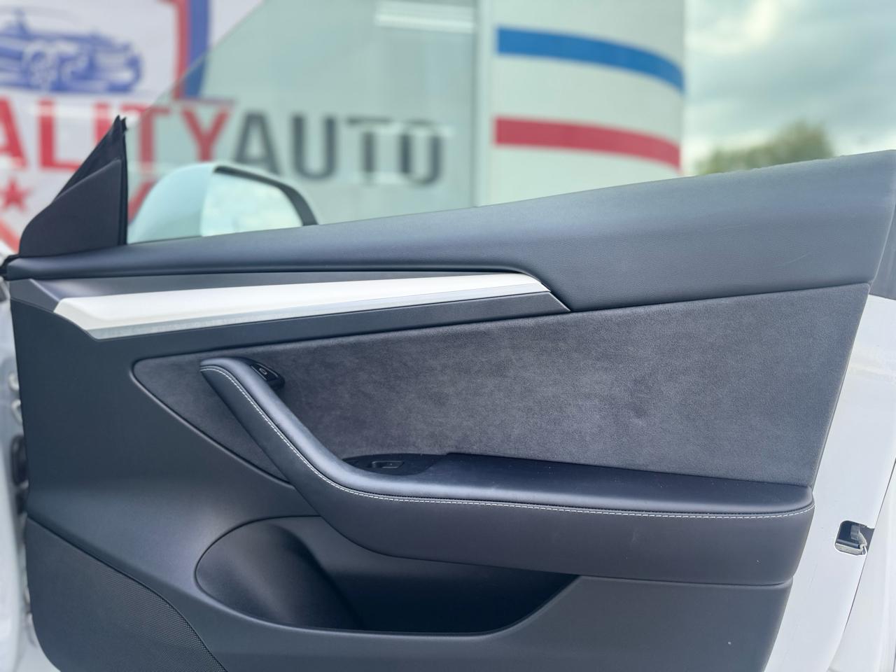 Tesla Model 3 Base 2023