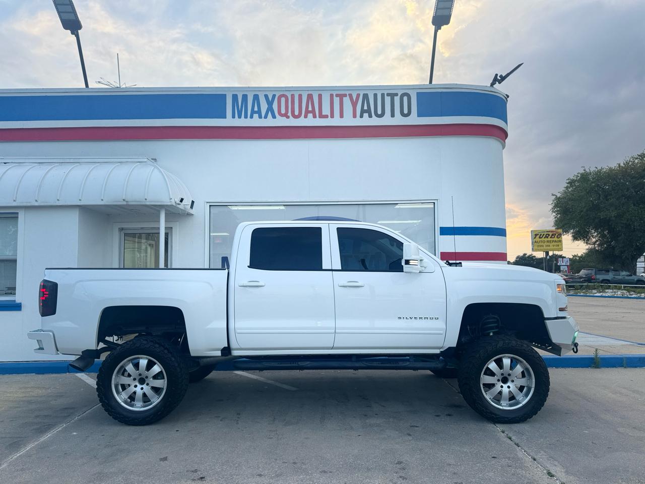 Chevrolet Silverado 1500 LT Crew Cab 4WD 2018