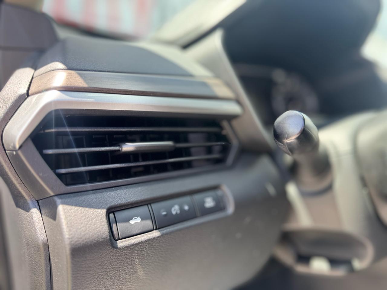 Nissan Altima 2.5 SV 2025