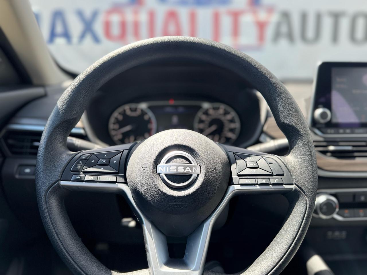 Nissan Altima 2.5 SV 2025