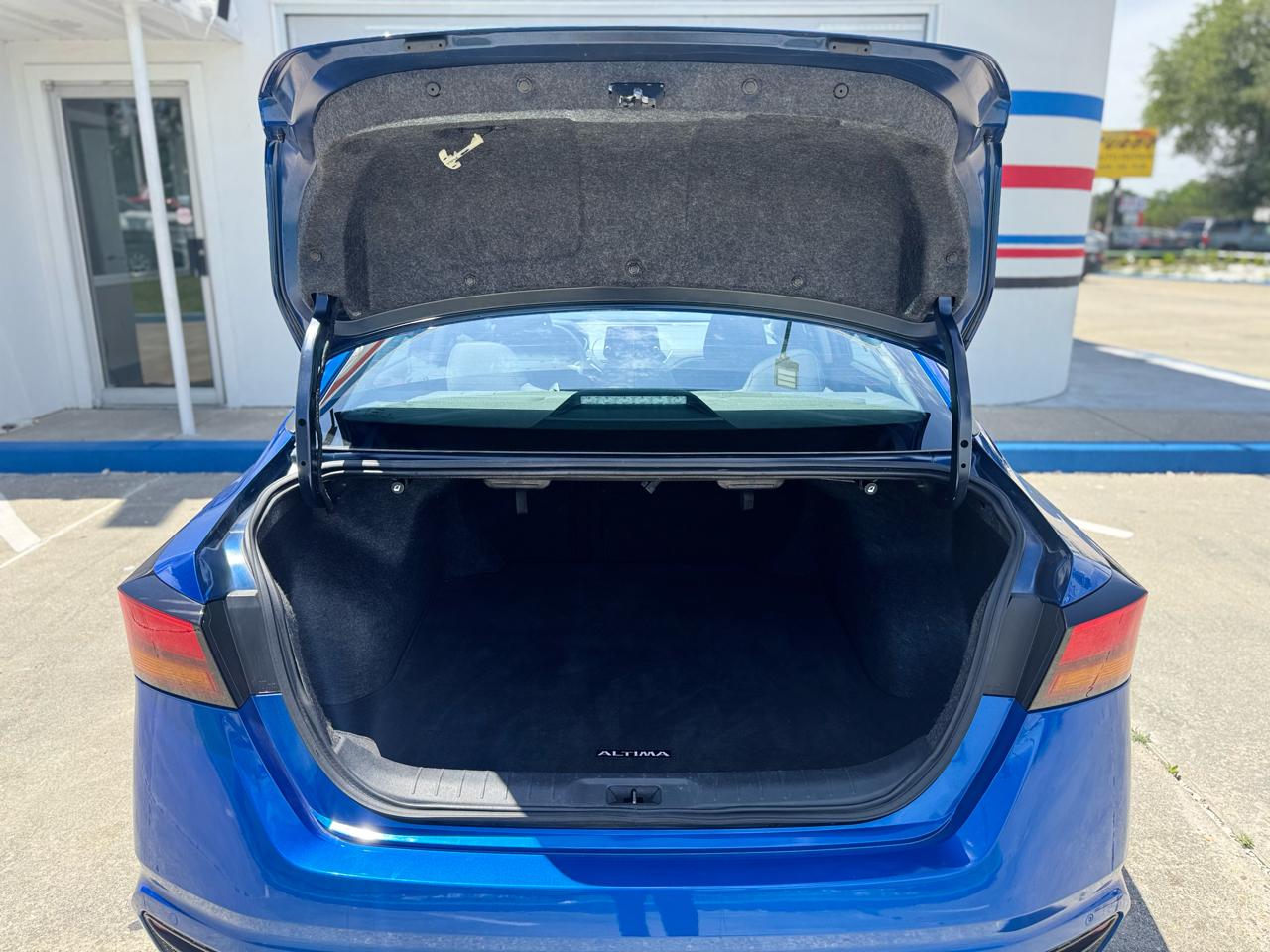 Nissan Altima 2.5 SV 2025