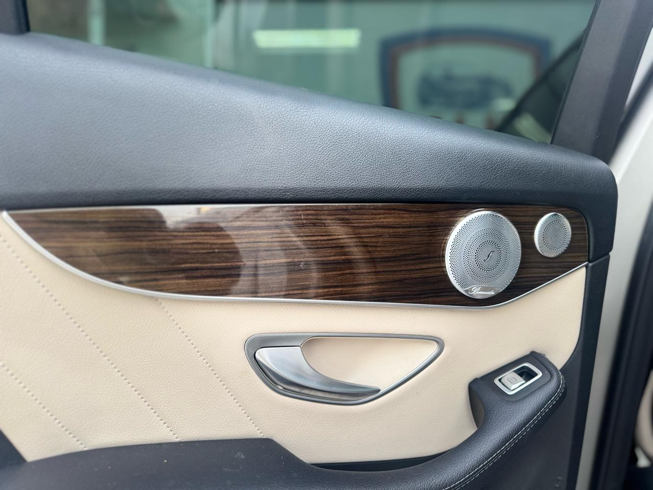 Mercedes-Benz C-Class C300 Sedan 2019