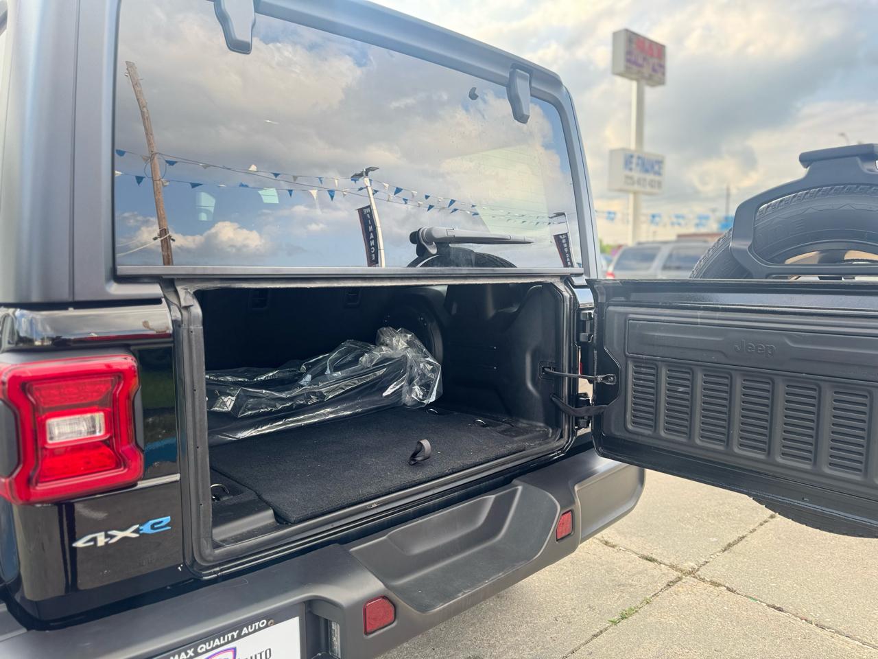 Jeep Wrangler 4xe Unlimited Sahara 2023