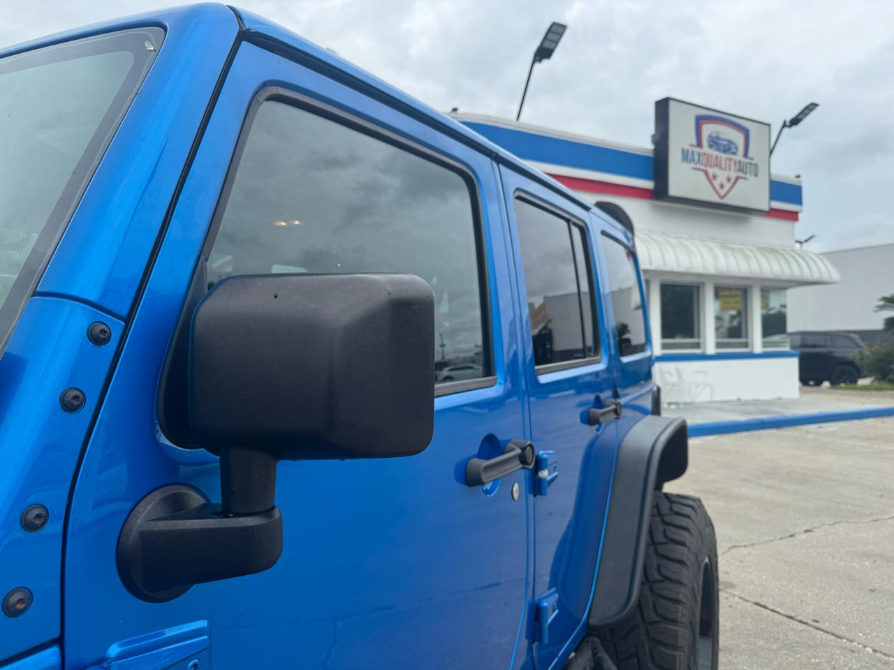 Jeep Wrangler Unlimited Sahara 4WD 2015
