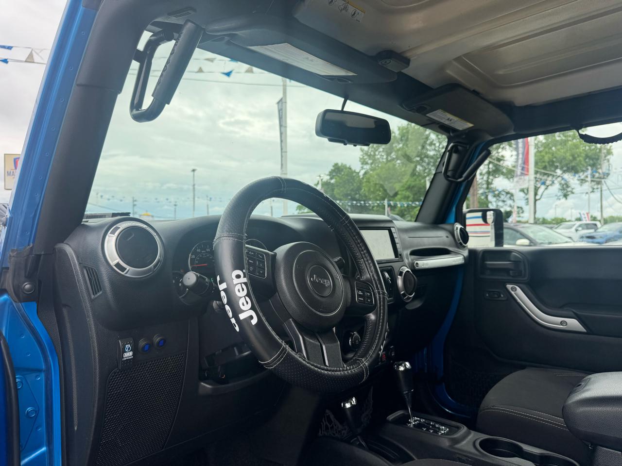 Jeep Wrangler Unlimited Sahara 4WD 2015