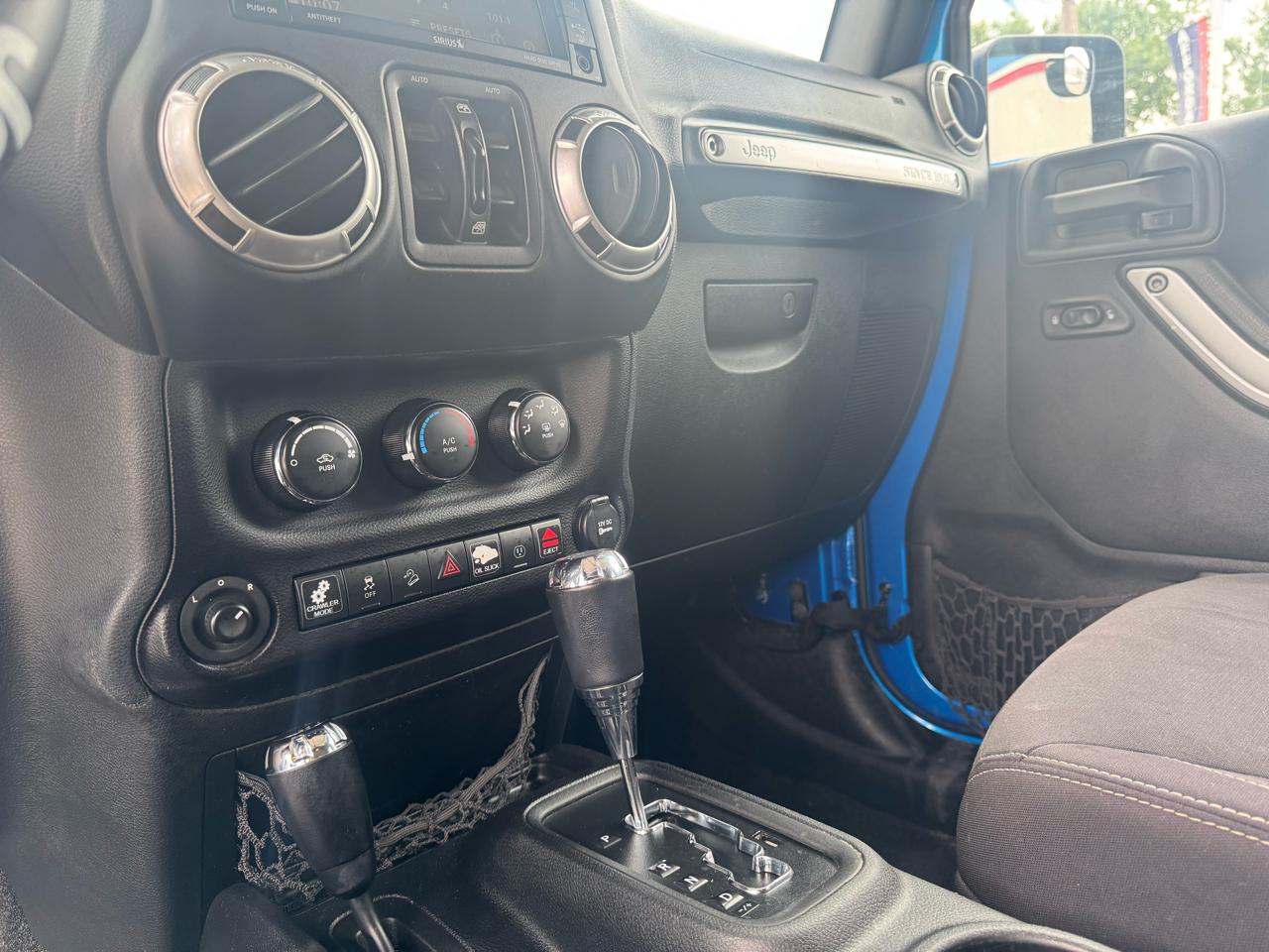 Jeep Wrangler Unlimited Sahara 4WD 2015