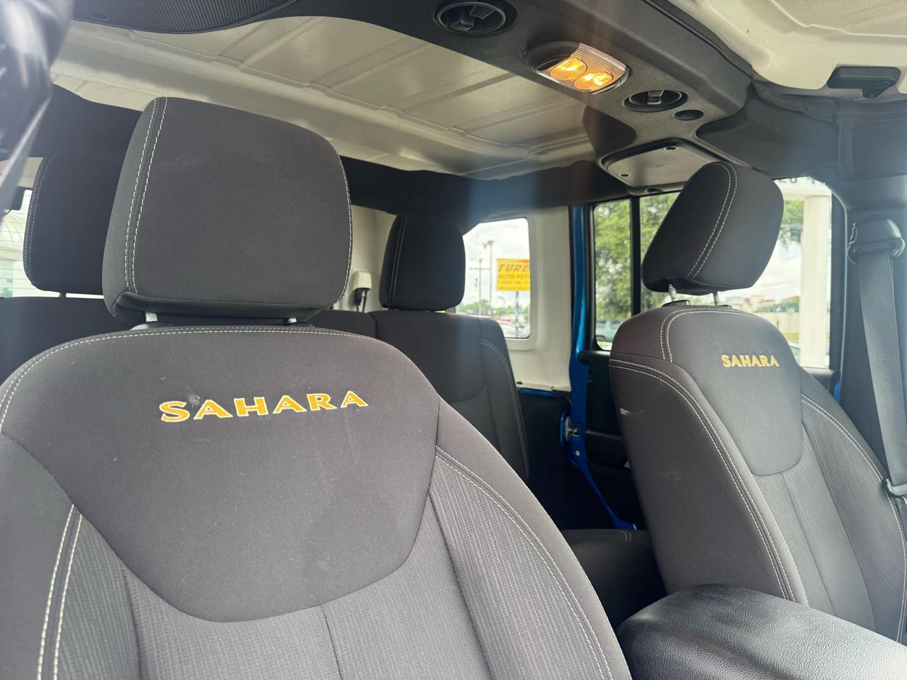 Jeep Wrangler Unlimited Sahara 4WD 2015