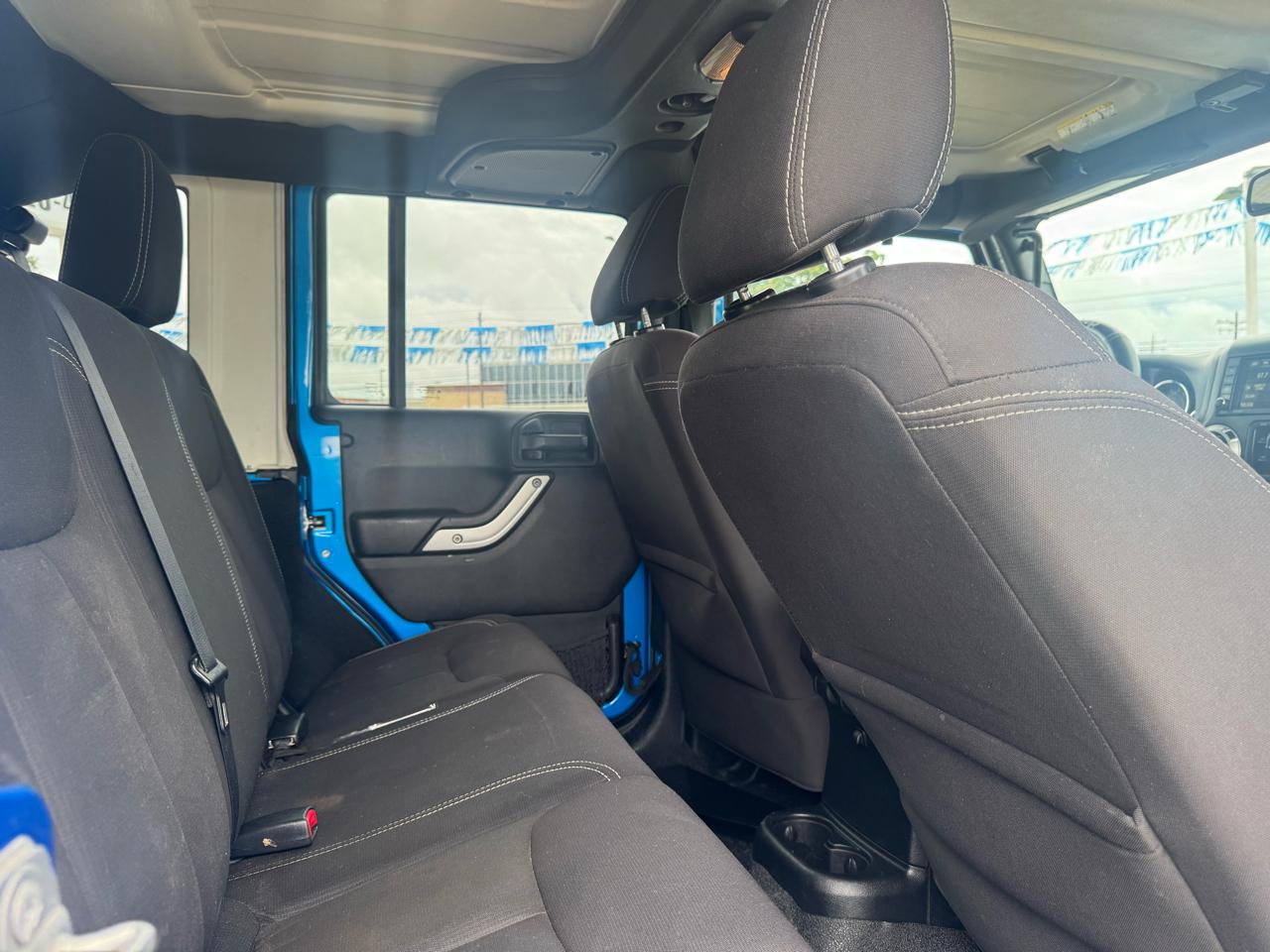 Jeep Wrangler Unlimited Sahara 4WD 2015