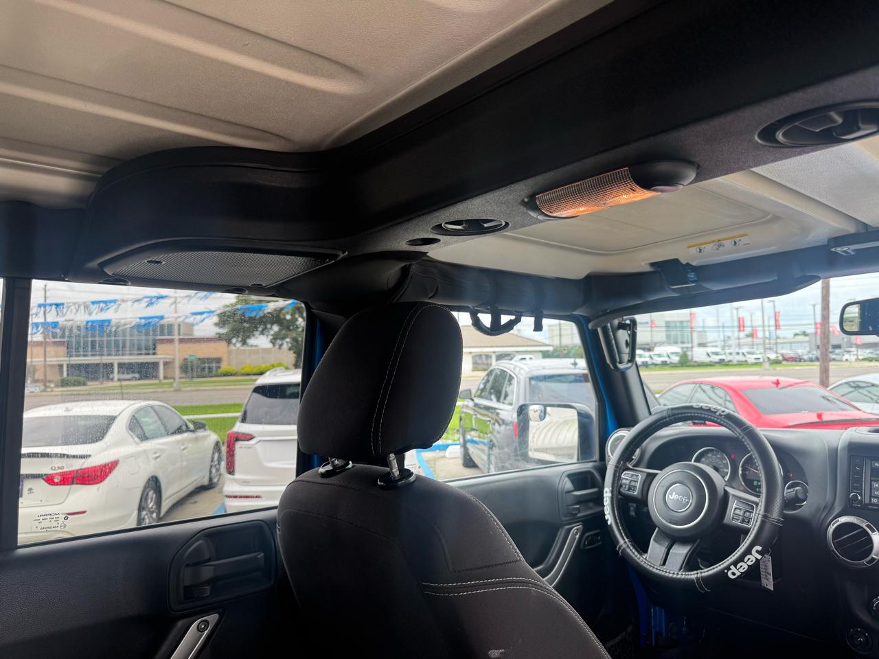 Jeep Wrangler Unlimited Sahara 4WD 2015