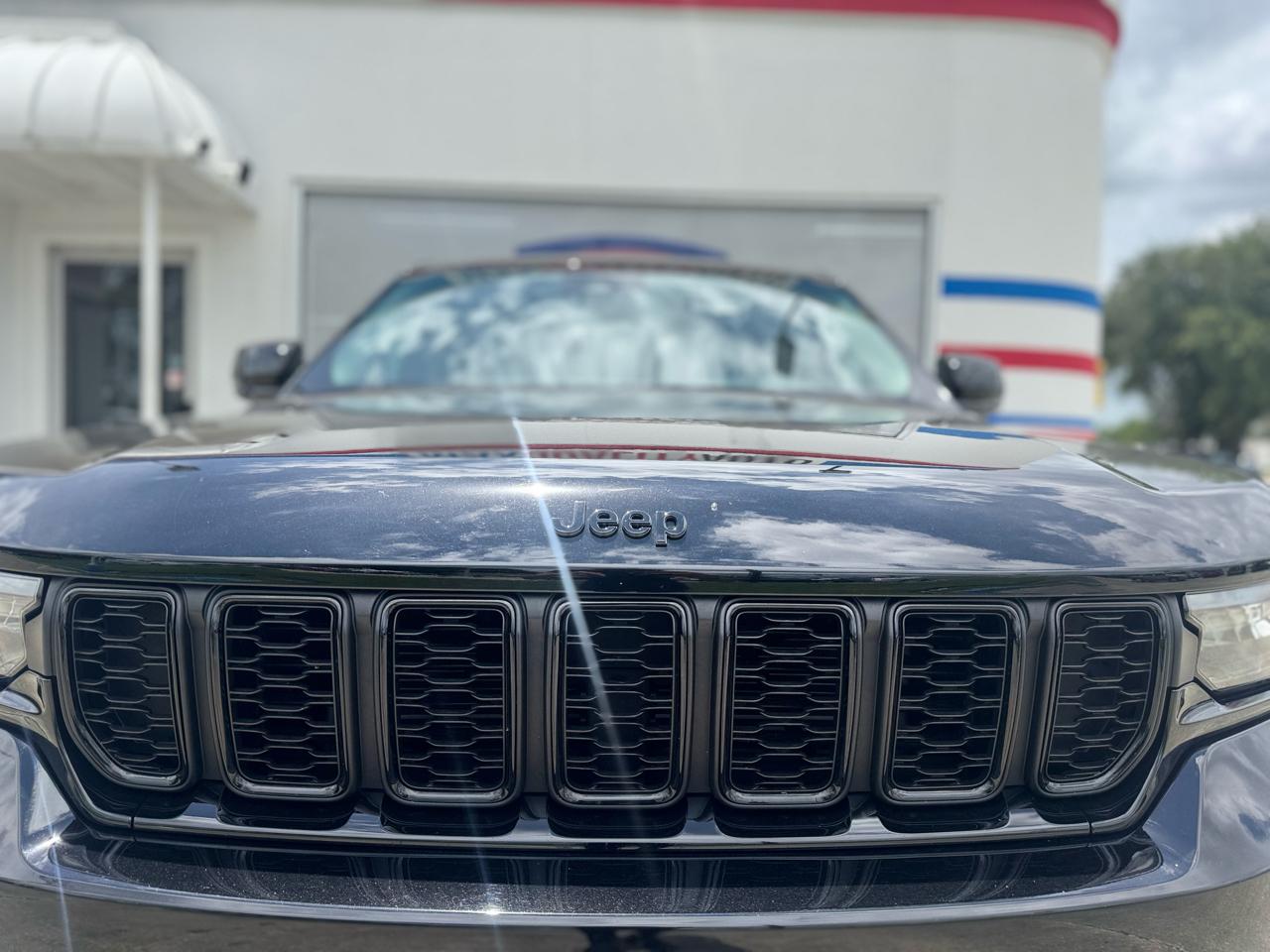 Jeep Grand Cherokee Limited 4WD 2023