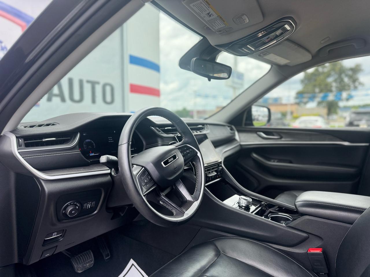 Jeep Grand Cherokee Limited 4WD 2023