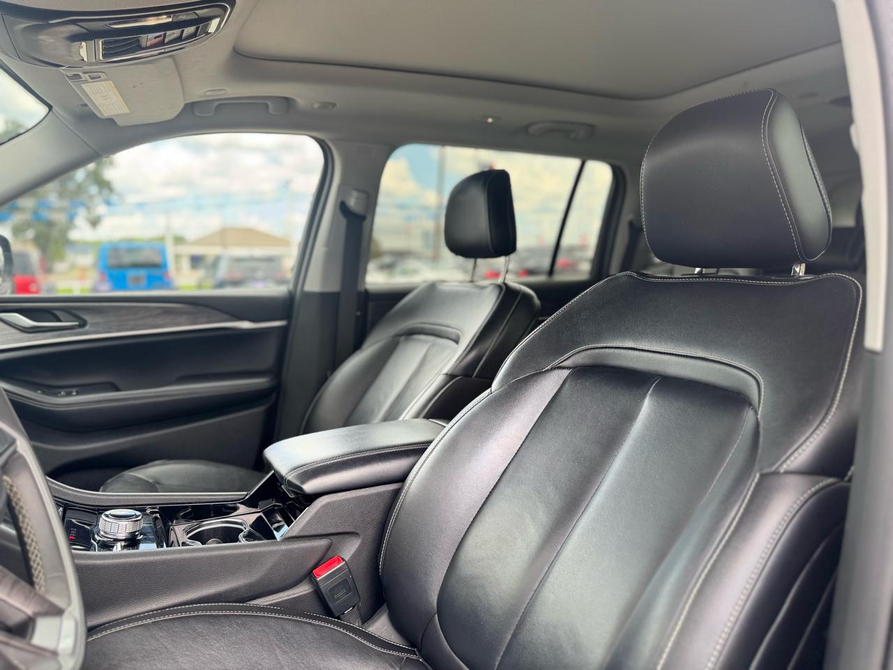 Jeep Grand Cherokee L Limited 4WD 2023