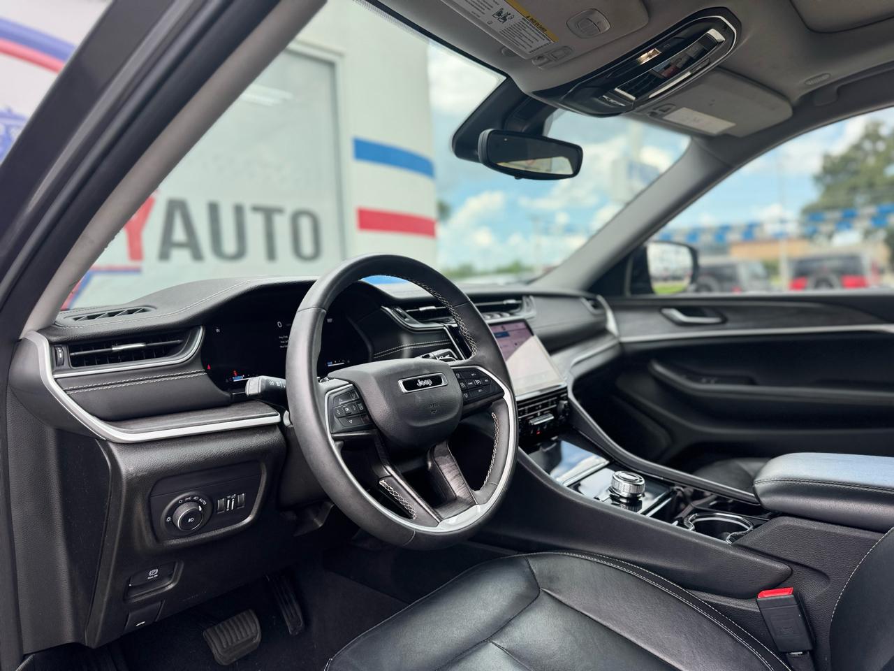 Jeep Grand Cherokee L Limited 4WD 2023