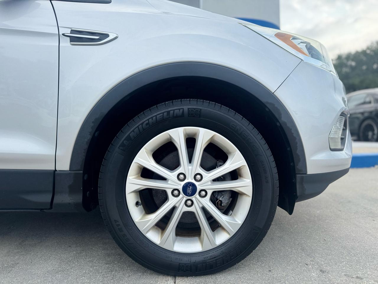 Ford Escape SE FWD 2017