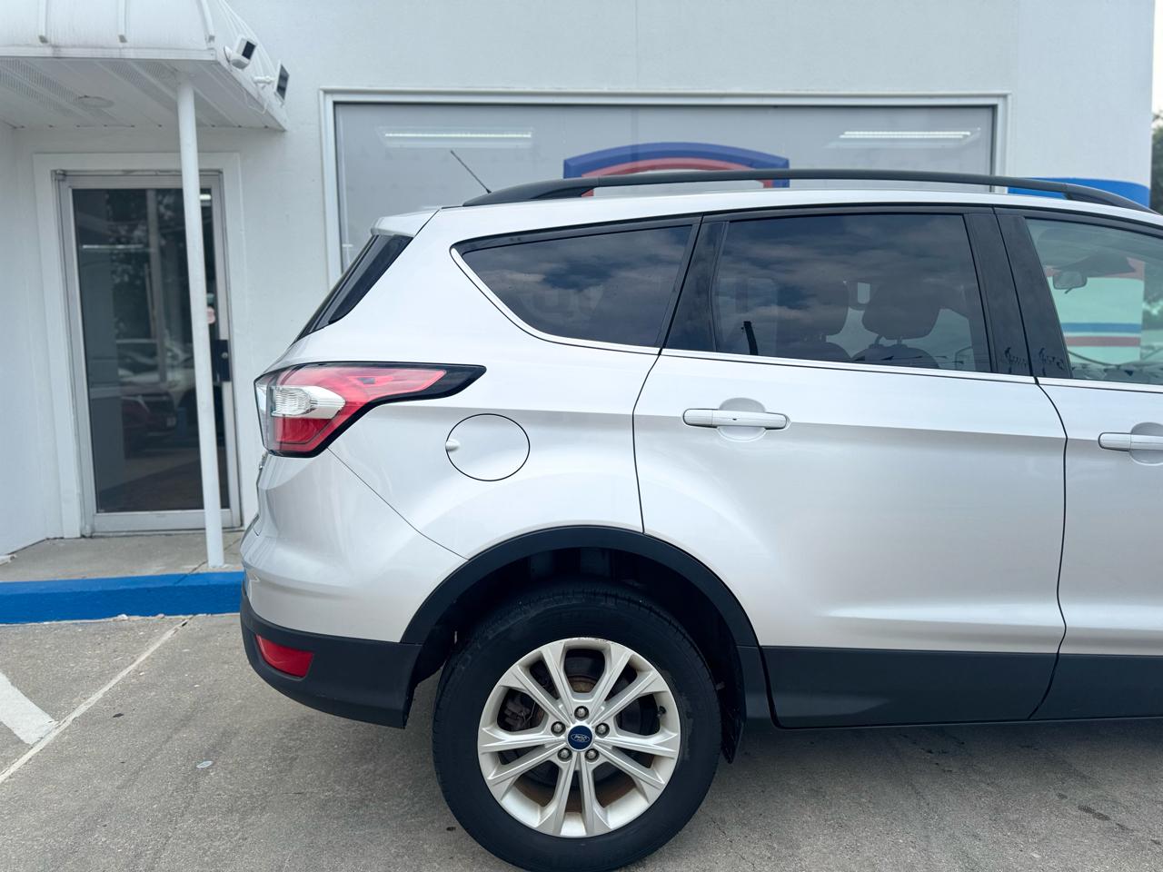 Ford Escape SE FWD 2017