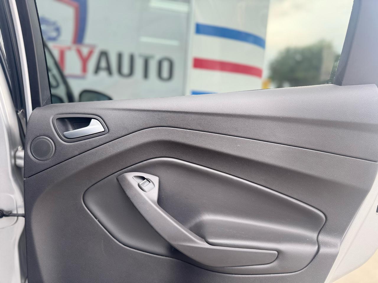 Ford Escape SE FWD 2017