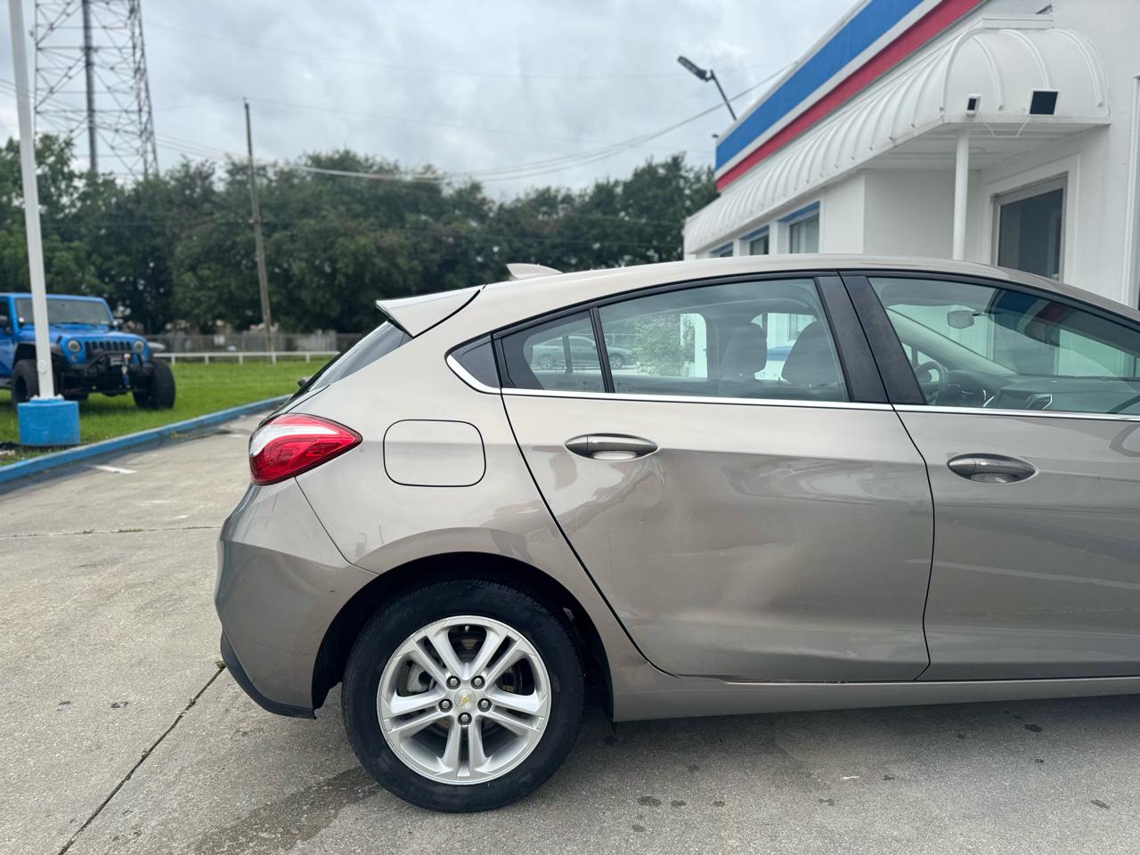 Chevrolet Cruze LT Auto Hatchback 2018