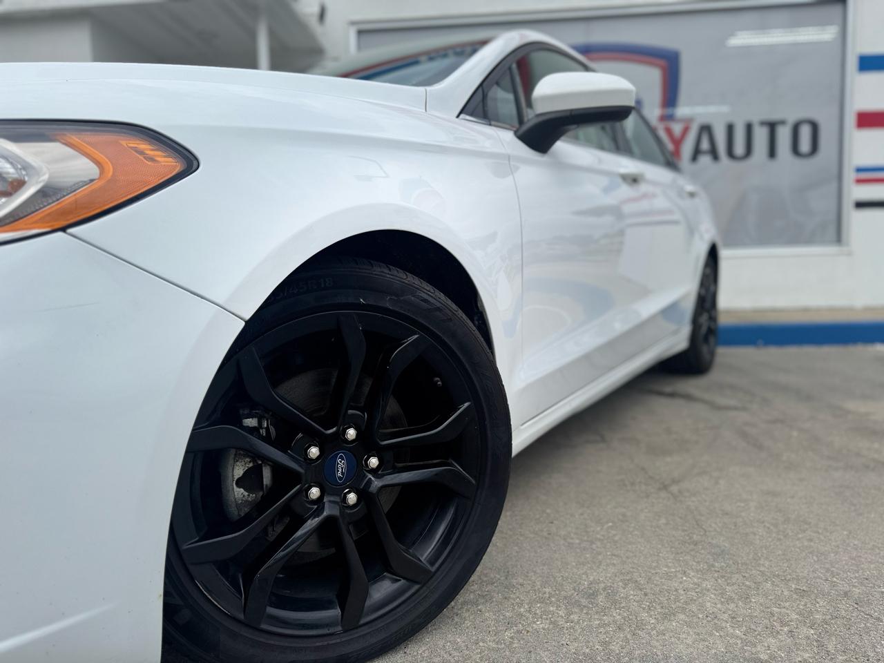Ford Fusion SE 2020
