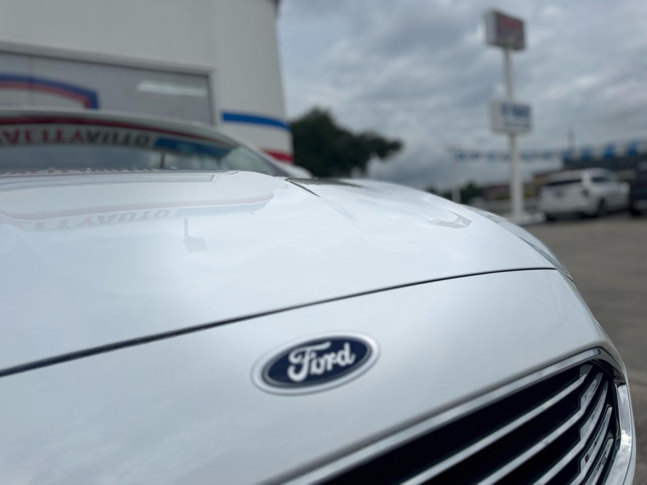 Ford Fusion SE 2020