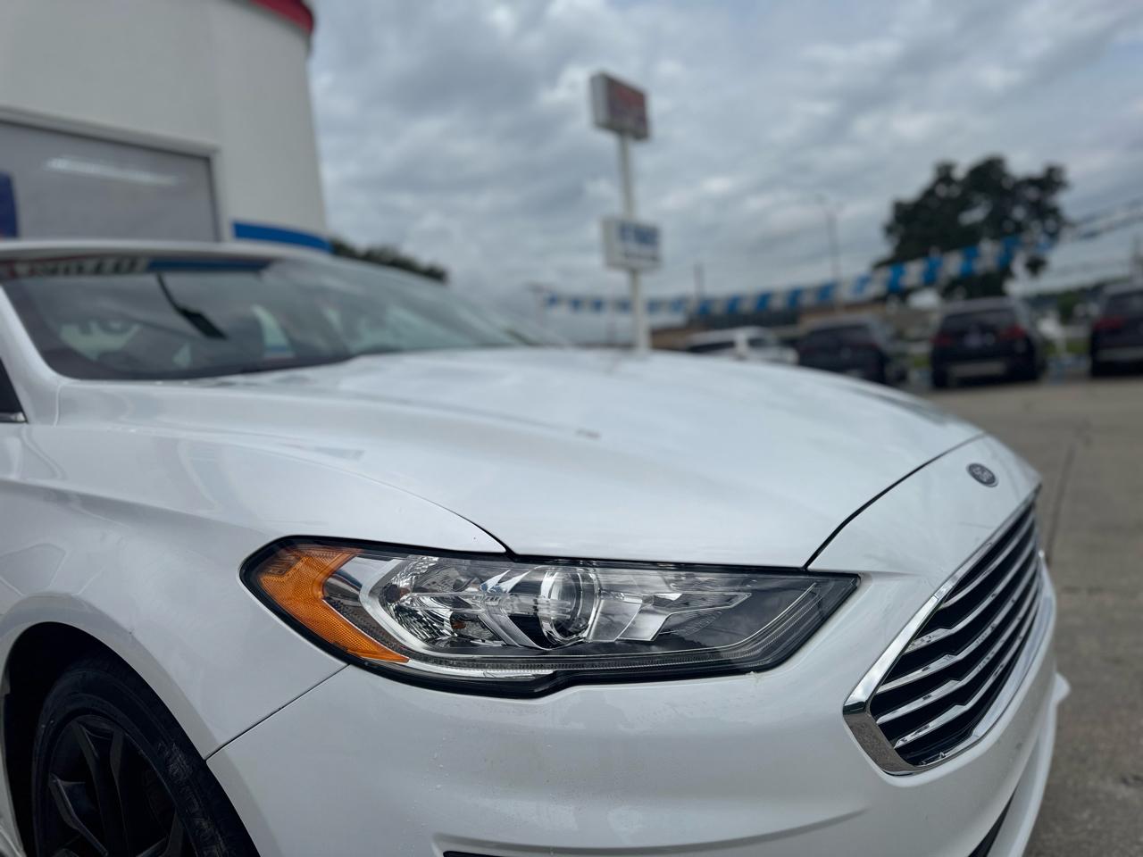 Ford Fusion SE 2020