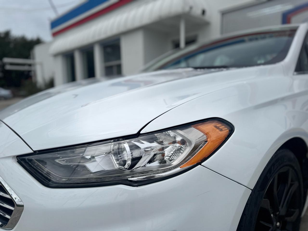 Ford Fusion SE 2020