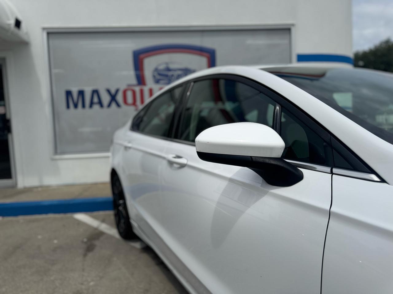 Ford Fusion SE 2020