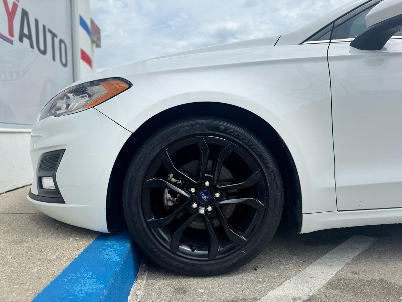 Ford Fusion SE 2020