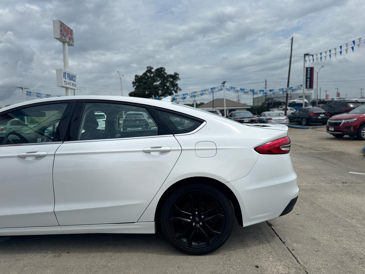 Ford Fusion SE 2020