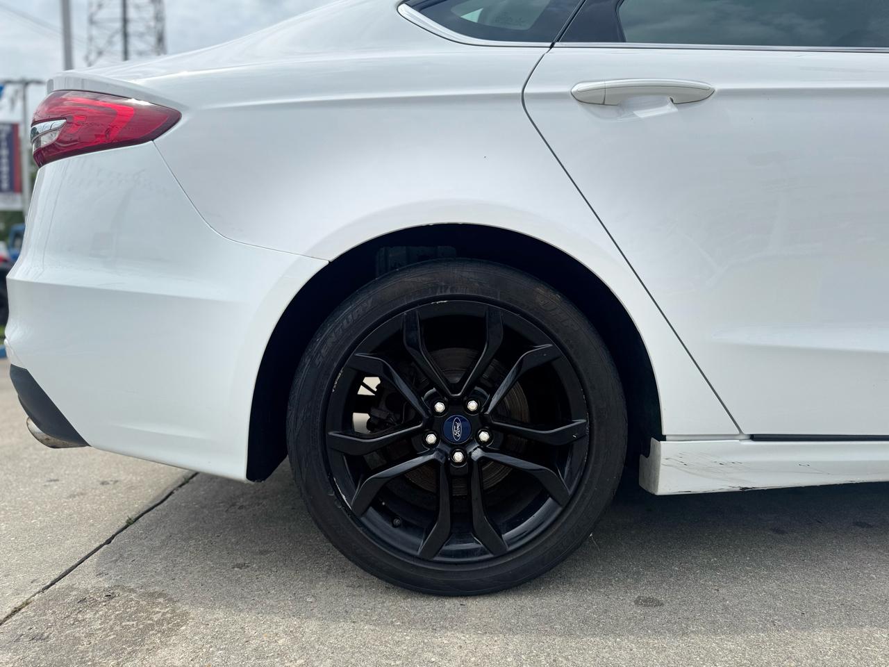 Ford Fusion SE 2020