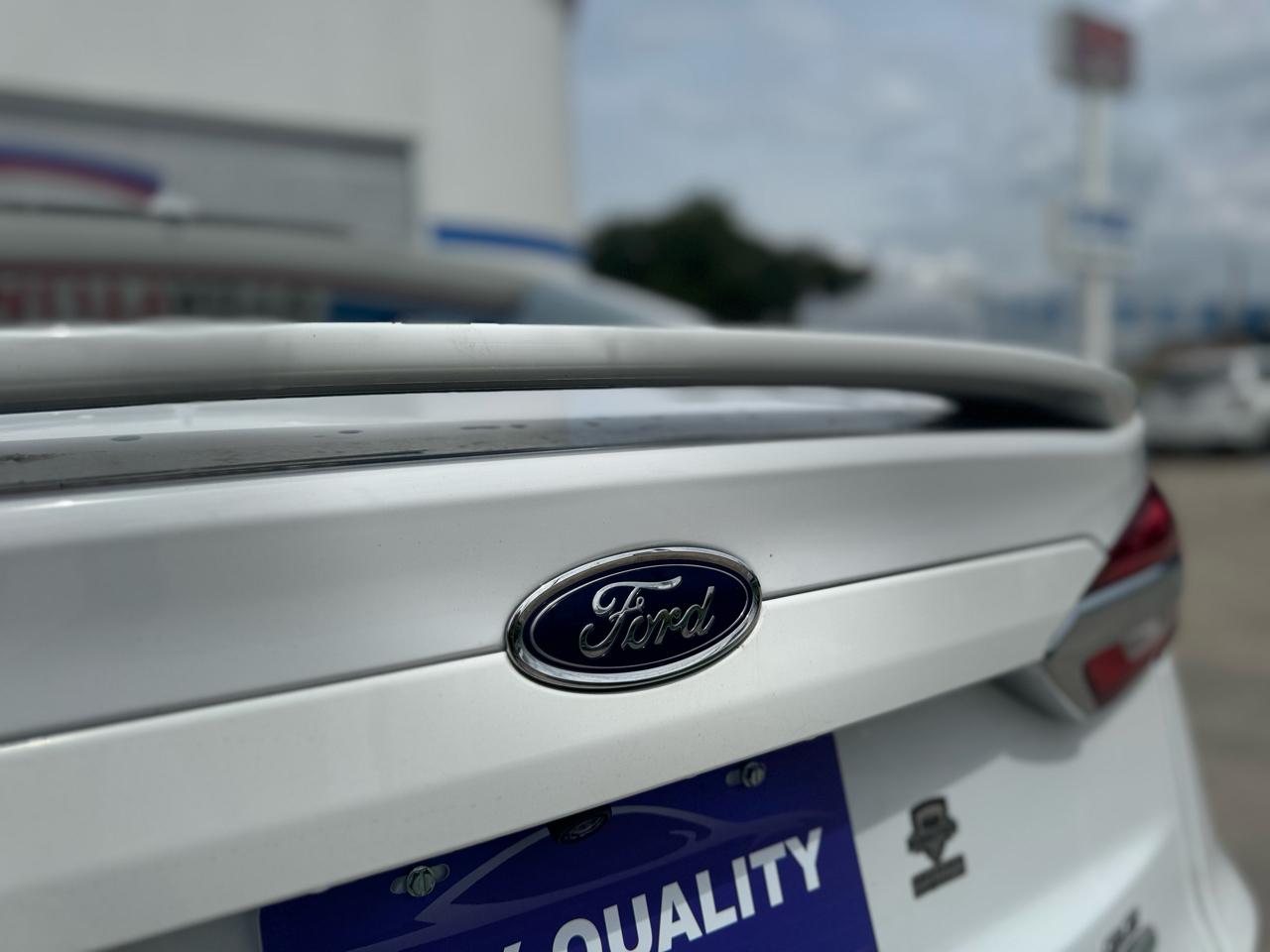 Ford Fusion SE 2020