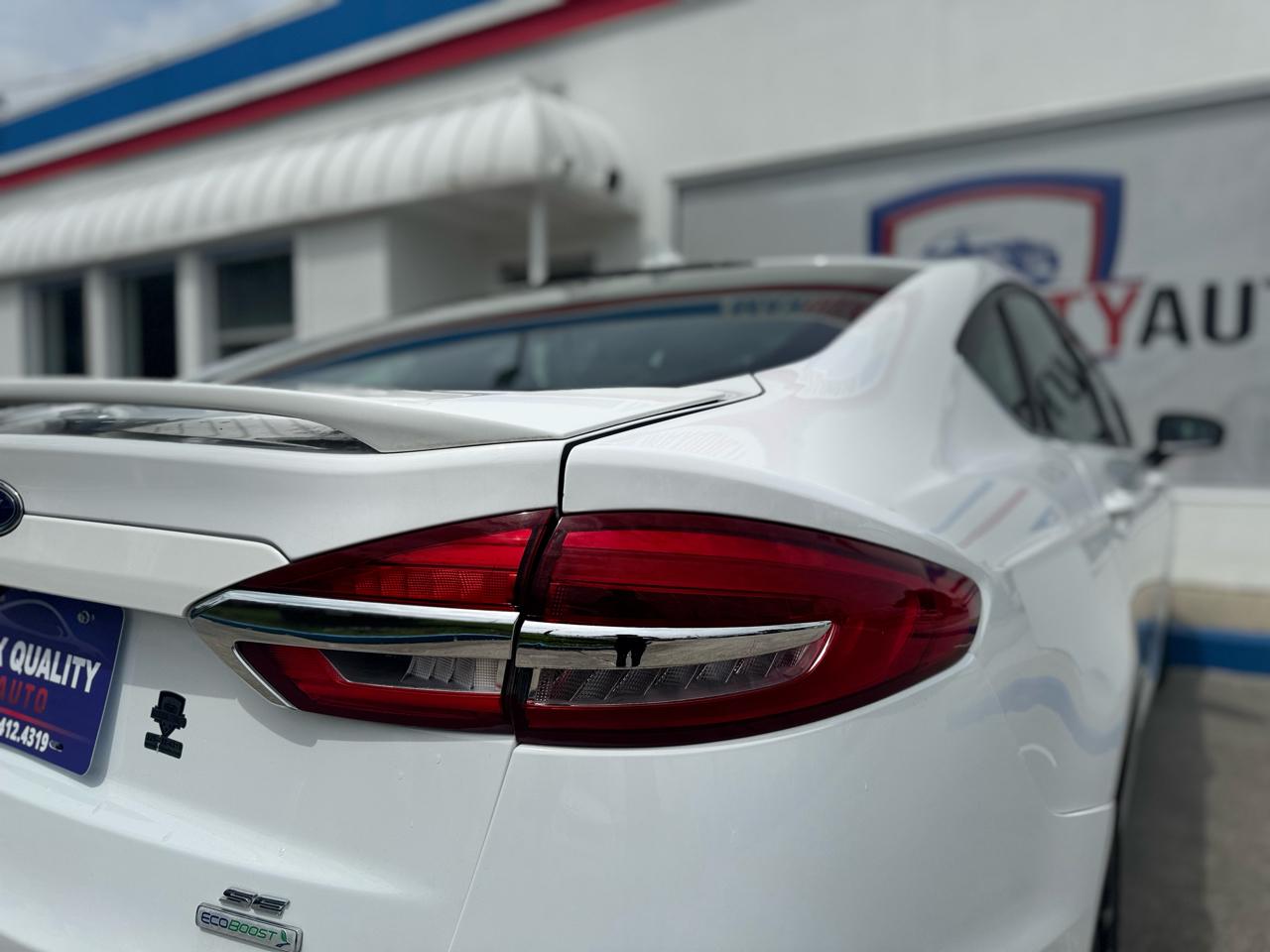 Ford Fusion SE 2020