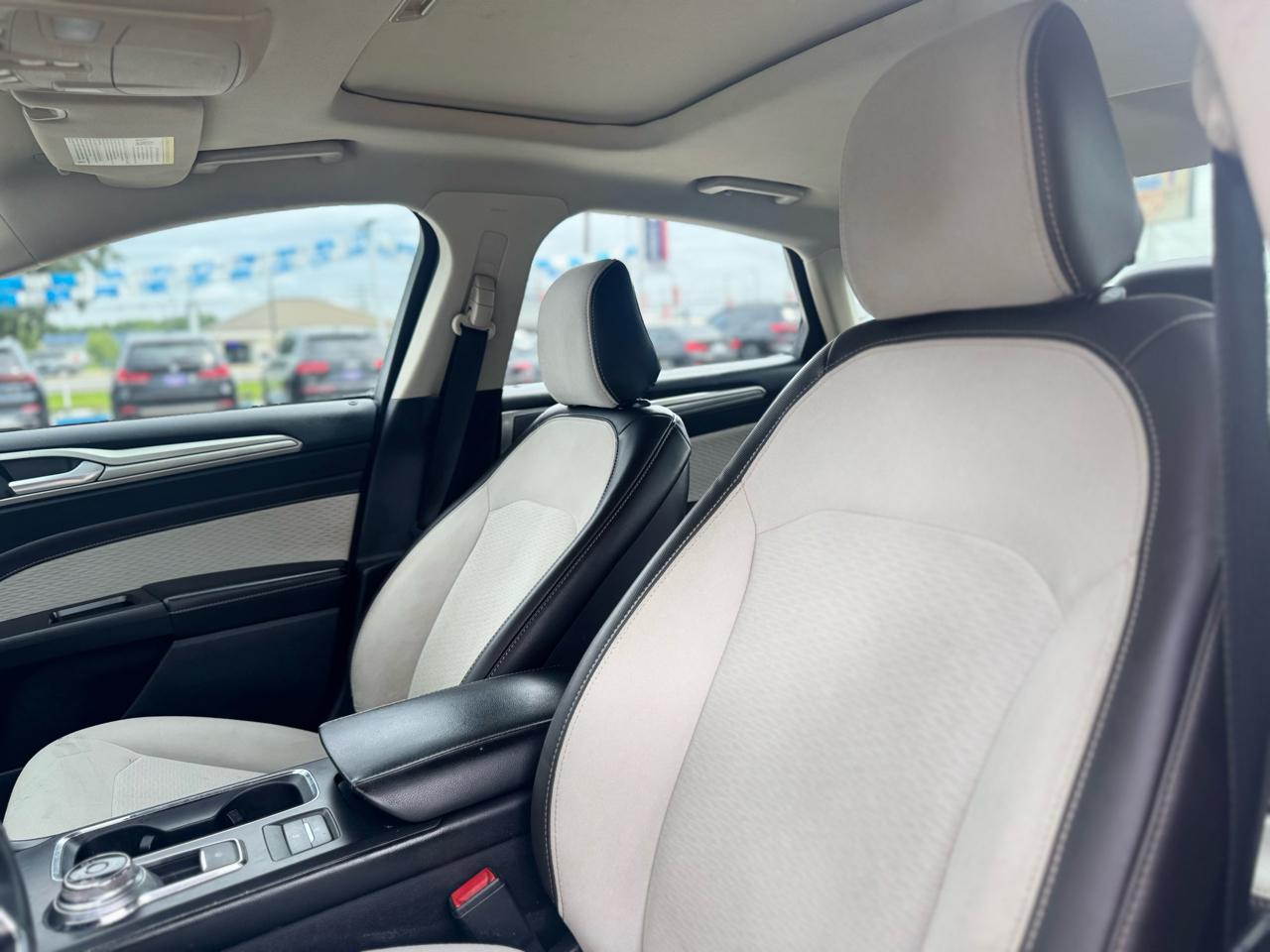 Ford Fusion SE 2020