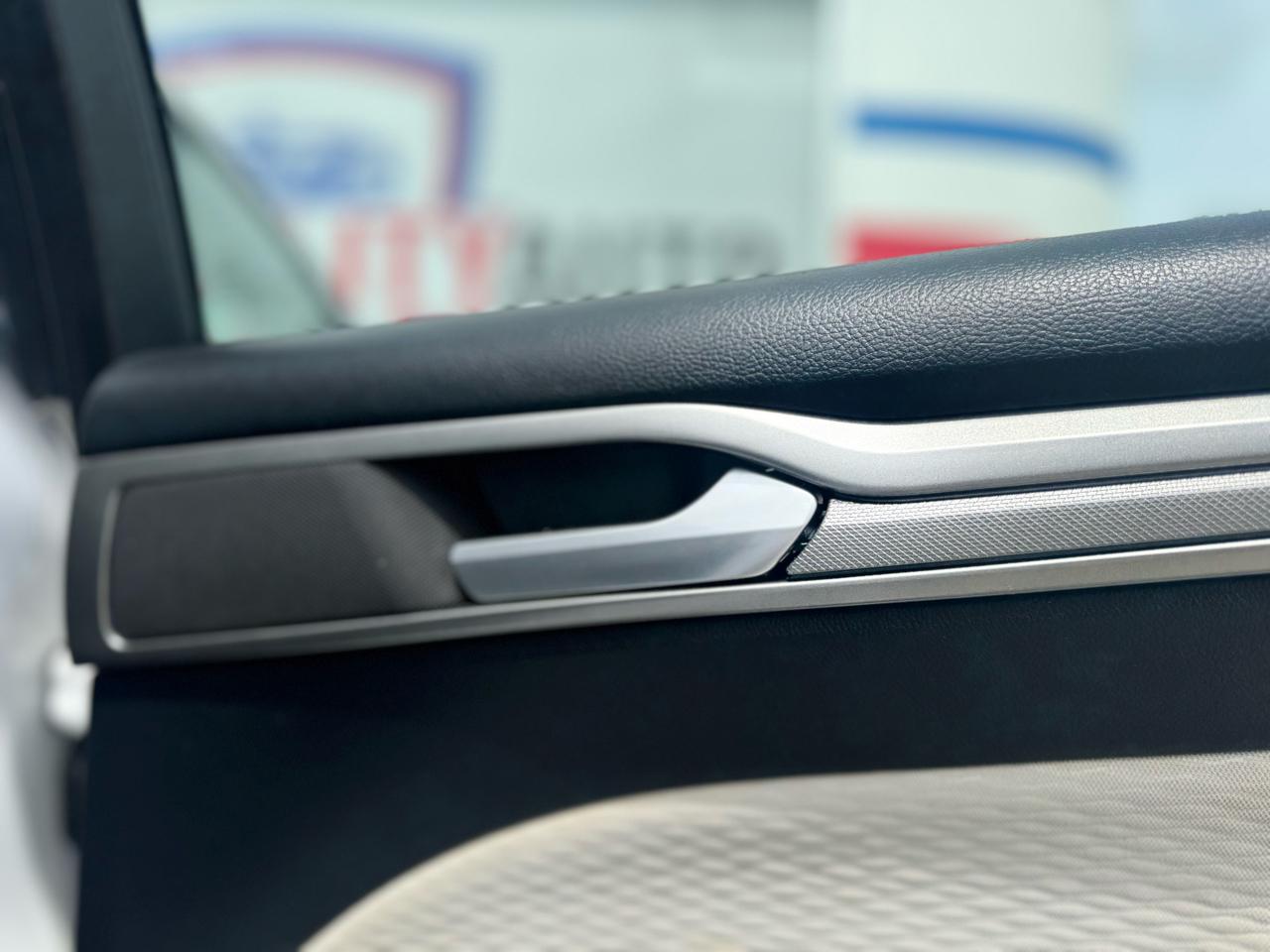 Ford Fusion SE 2020