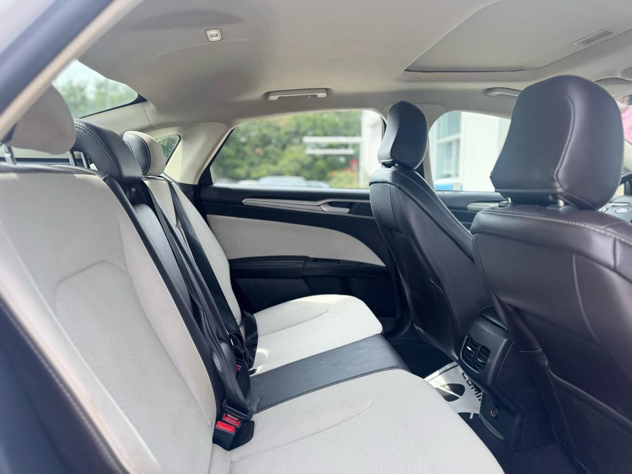 Ford Fusion SE 2020