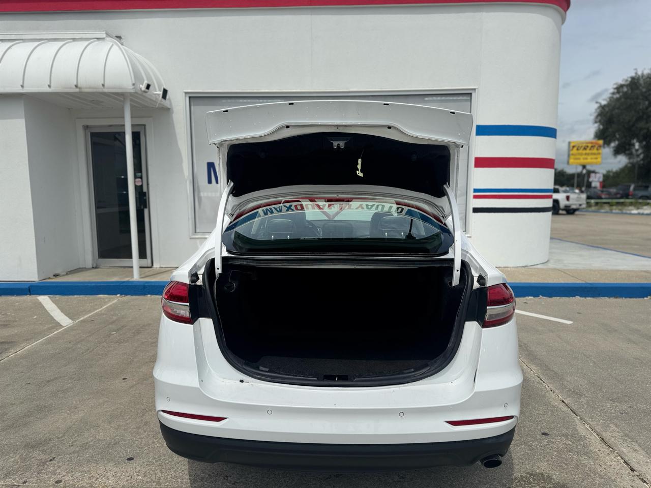 Ford Fusion SE 2020