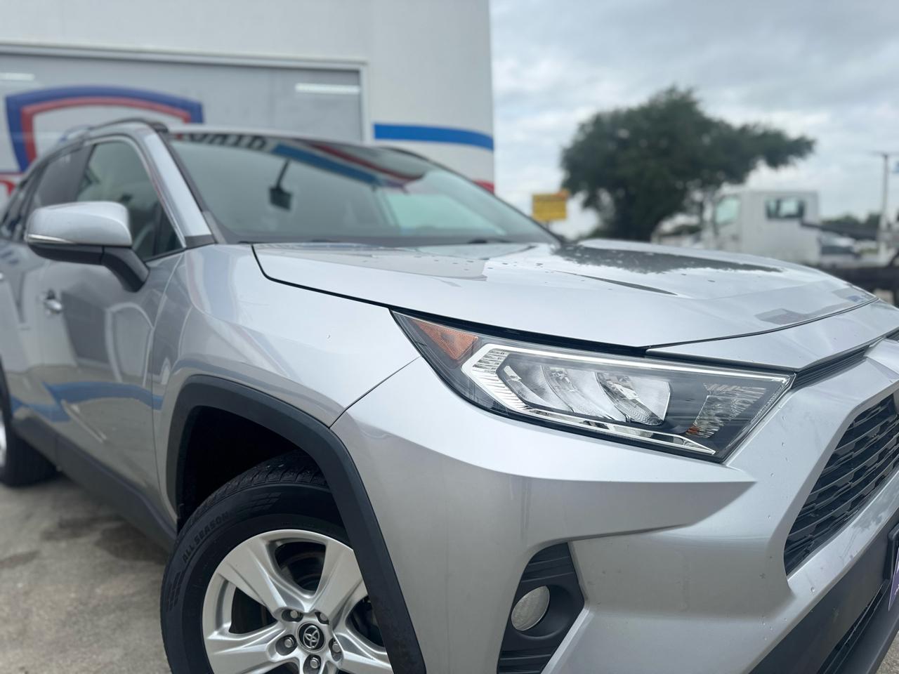 Toyota RAV4 XLE AWD 2020