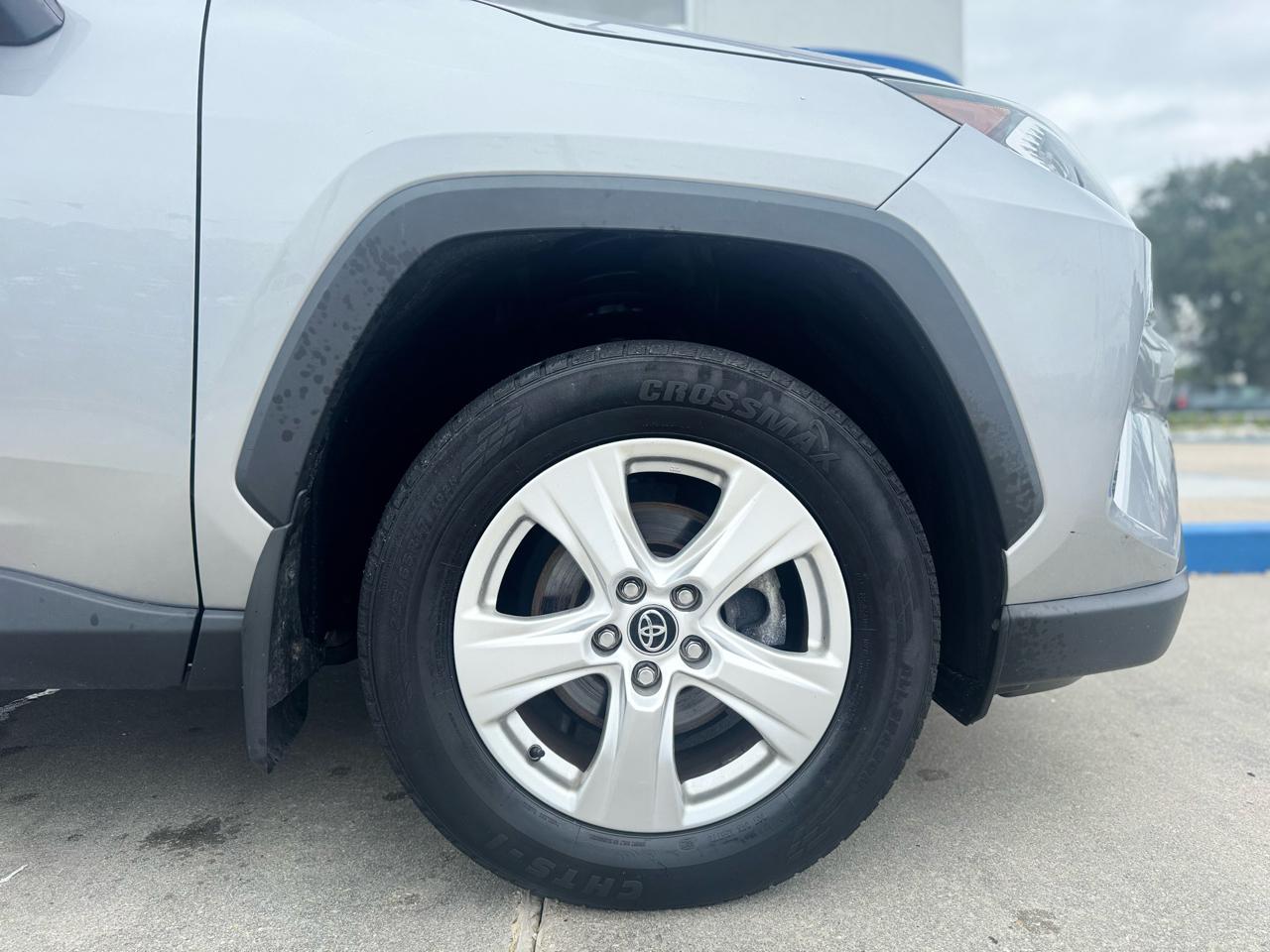 Toyota RAV4 XLE AWD 2020