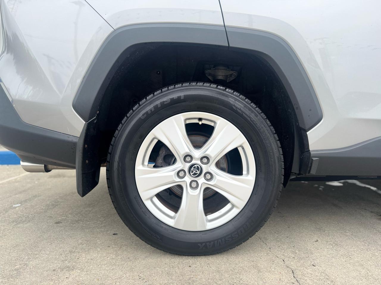 Toyota RAV4 XLE AWD 2020