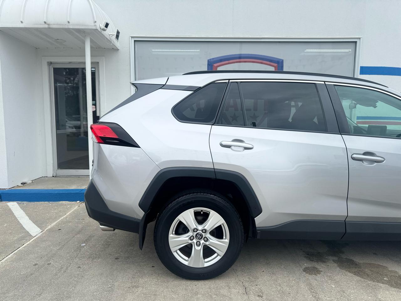 Toyota RAV4 XLE AWD 2020