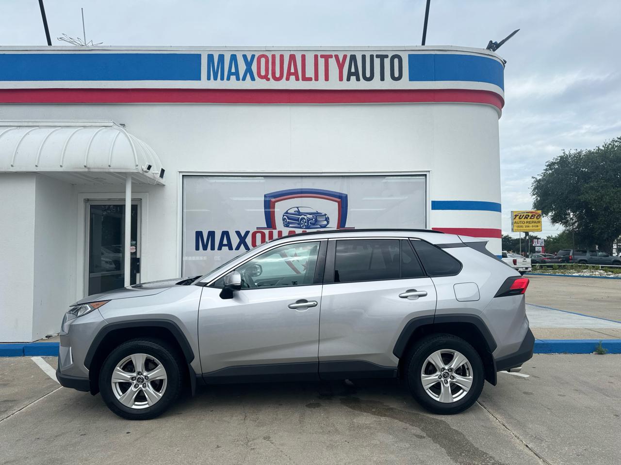 Toyota RAV4 XLE AWD 2020