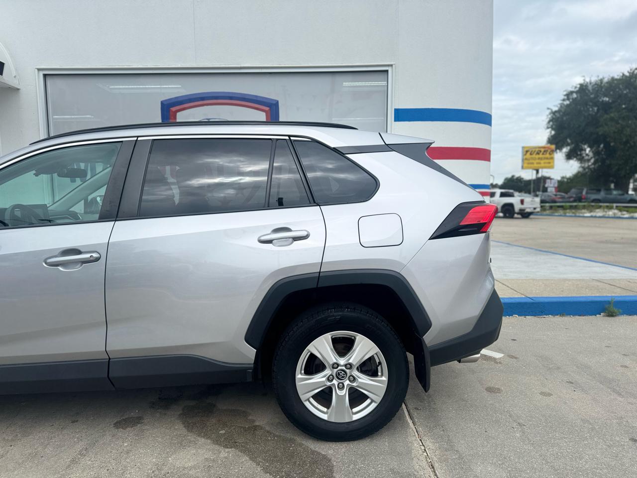 Toyota RAV4 XLE AWD 2020