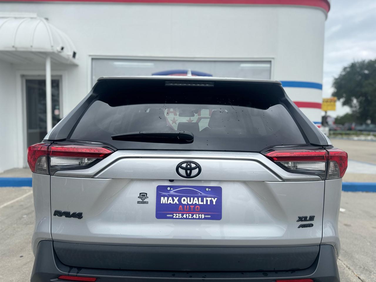 Toyota RAV4 XLE AWD 2020