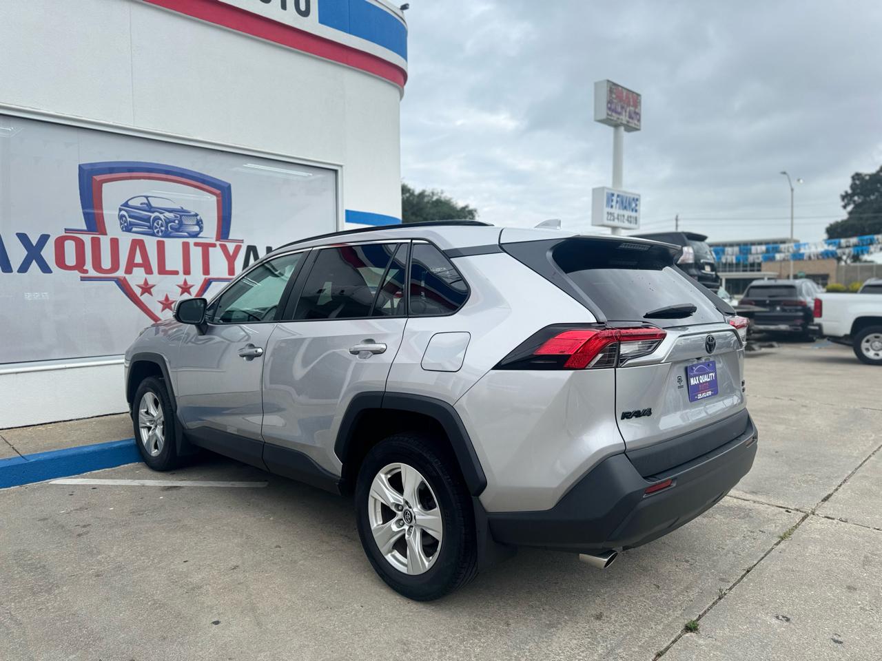 Toyota RAV4 XLE AWD 2020