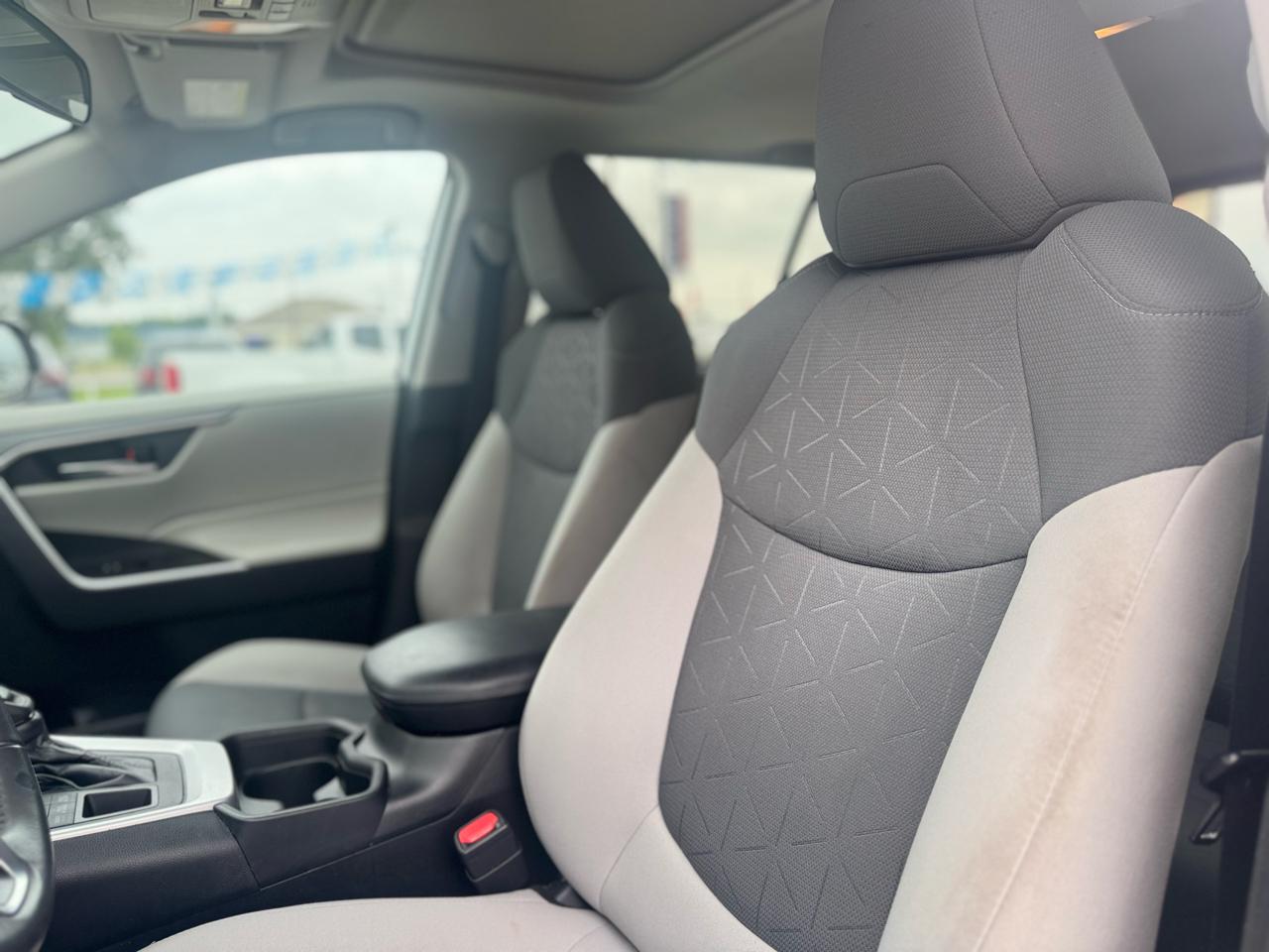 Toyota RAV4 XLE AWD 2020