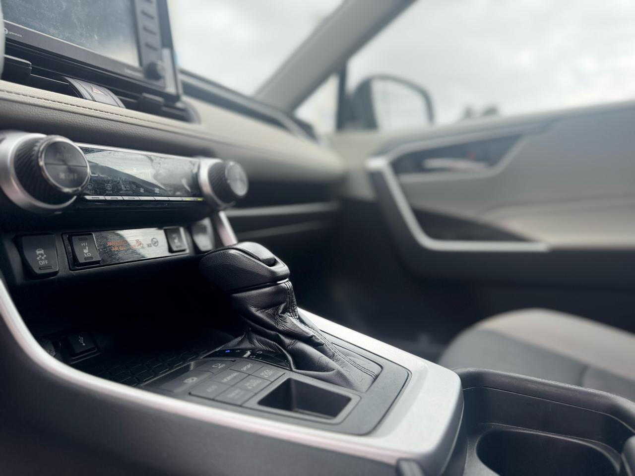 Toyota RAV4 XLE AWD 2020