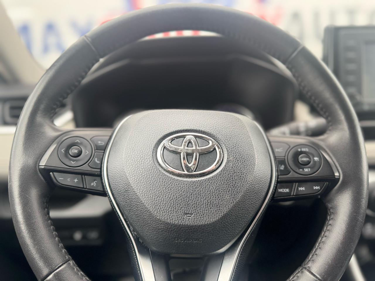 Toyota RAV4 XLE AWD 2020