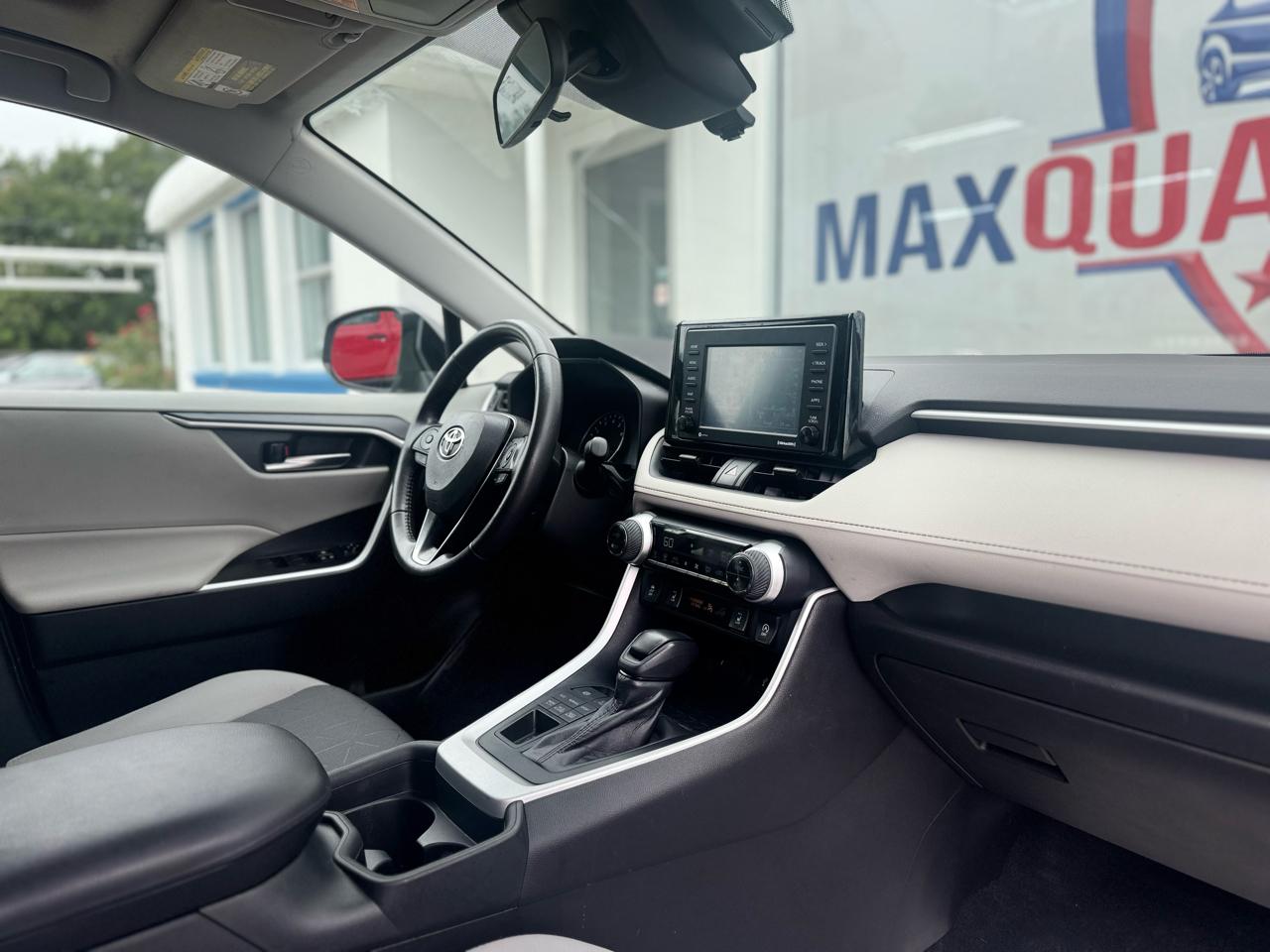 Toyota RAV4 XLE AWD 2020